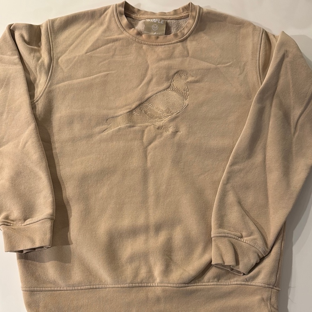 Staple Cream Crewneck Sweater with Long Sleeves and Soft Fabric